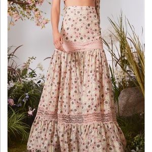 Alexis 2 piece set brand new with tags